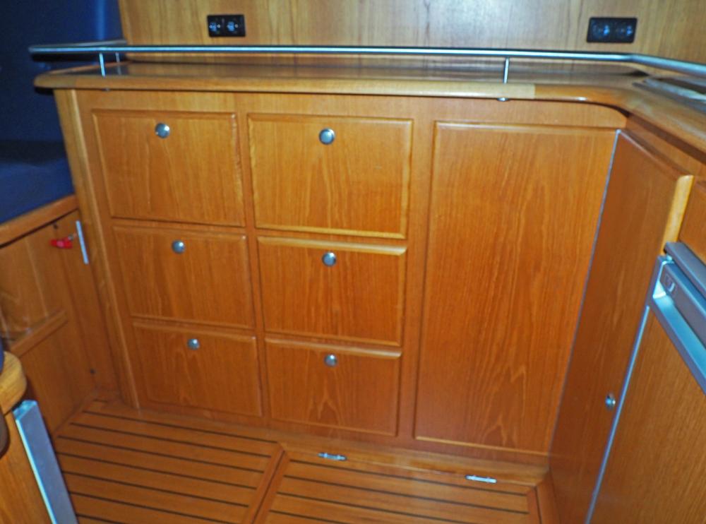 Stuurhuis, Accommodatie